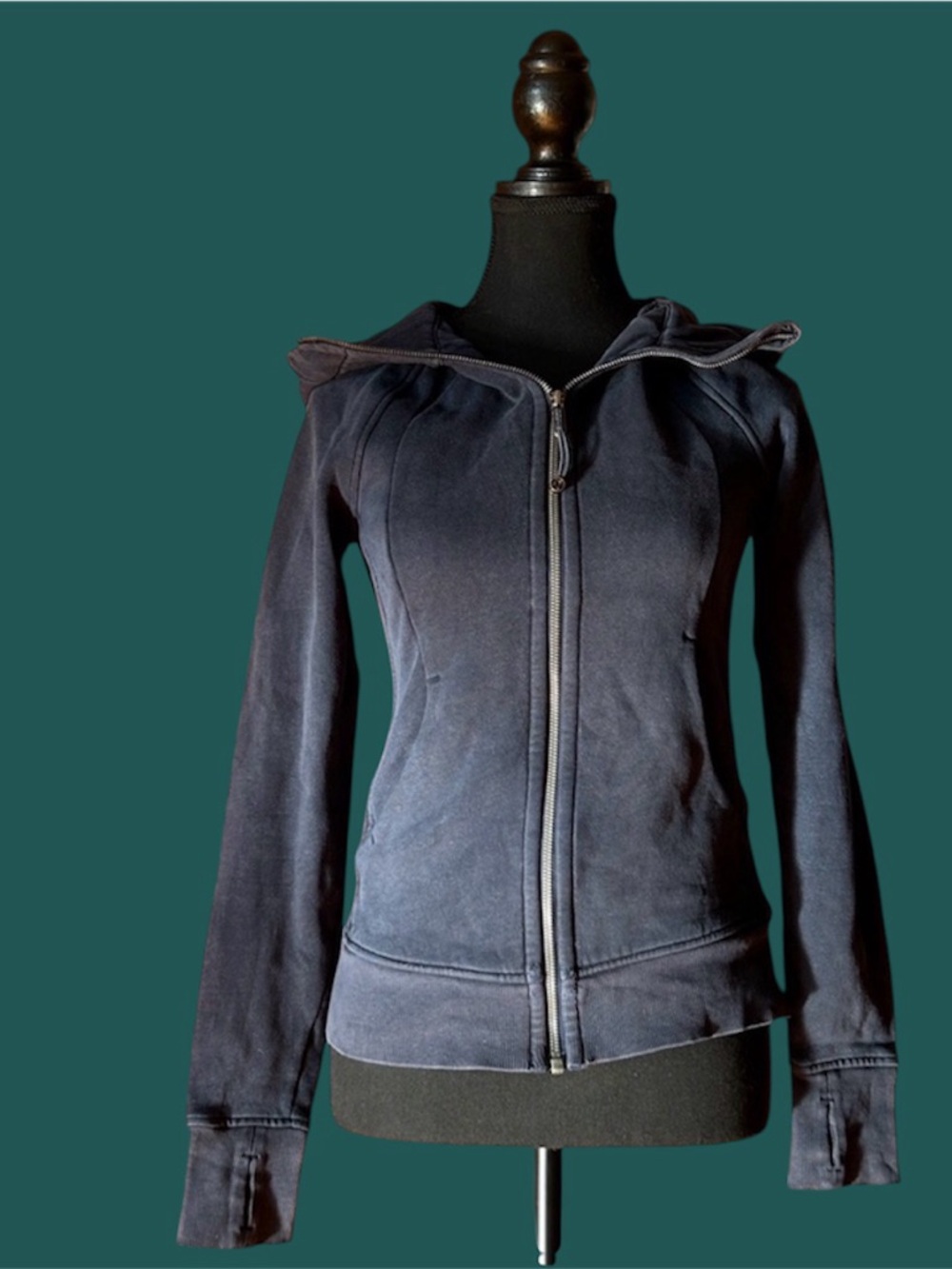 LULULEMON hoodie